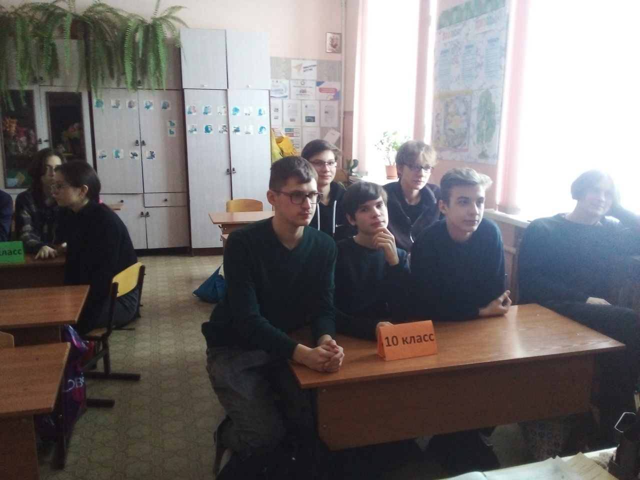 9NPgEgy6C8c.jpg