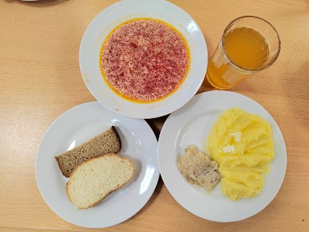 Обед 1-11 классы 23.12.0224.jpg