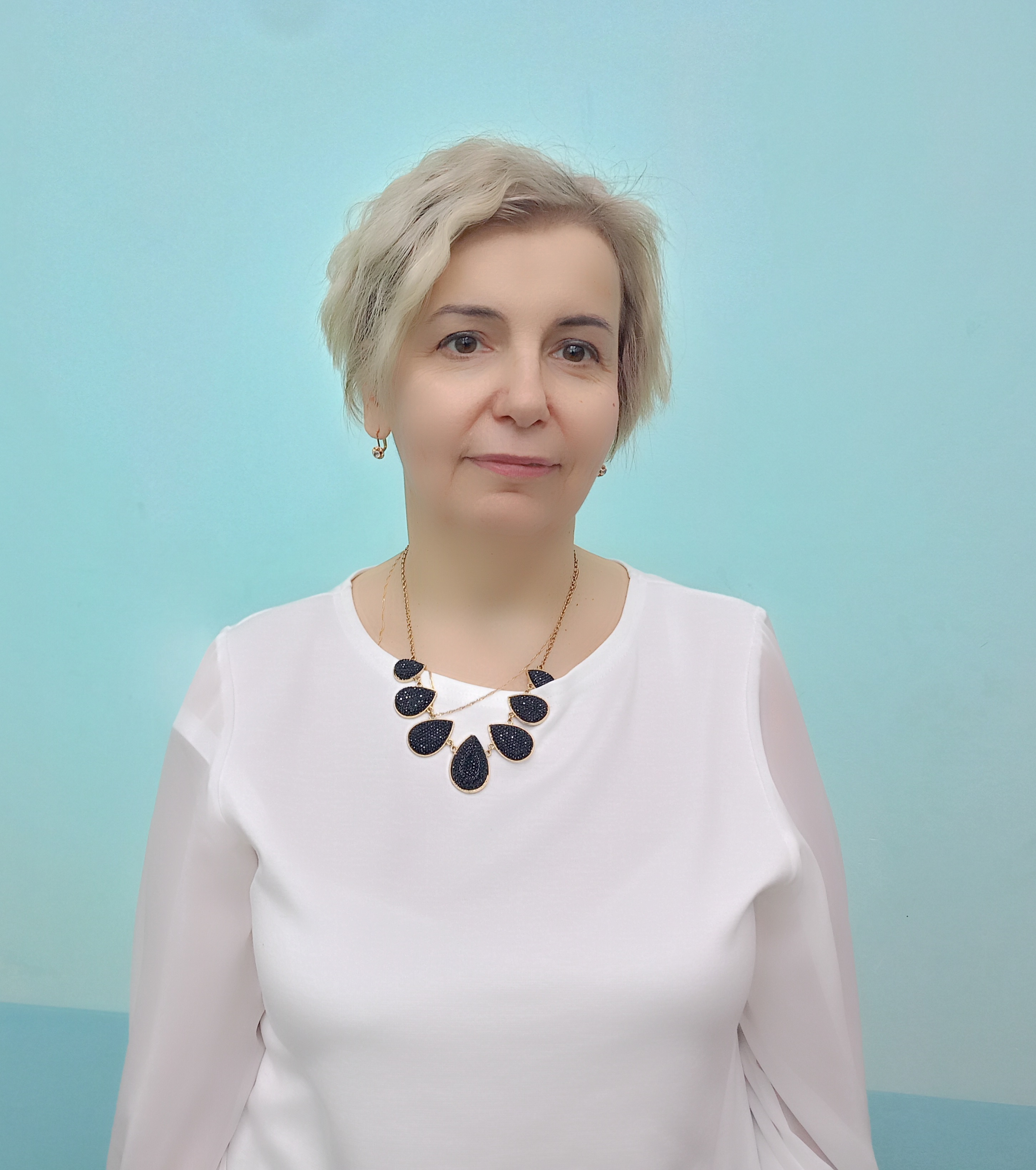 елена борисовна.jpg