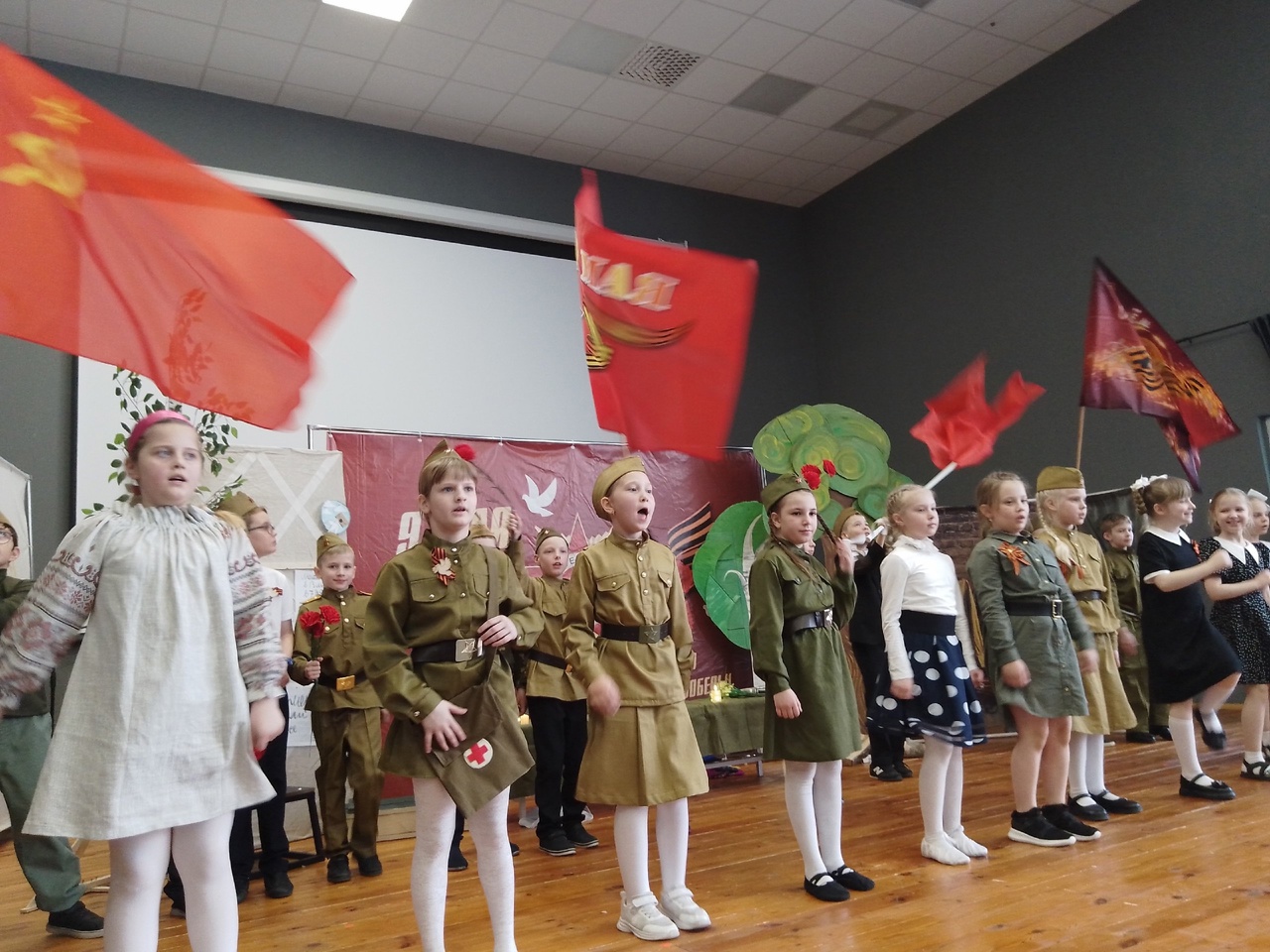 спектакль Победа в сердце каждого живет_1.jpg