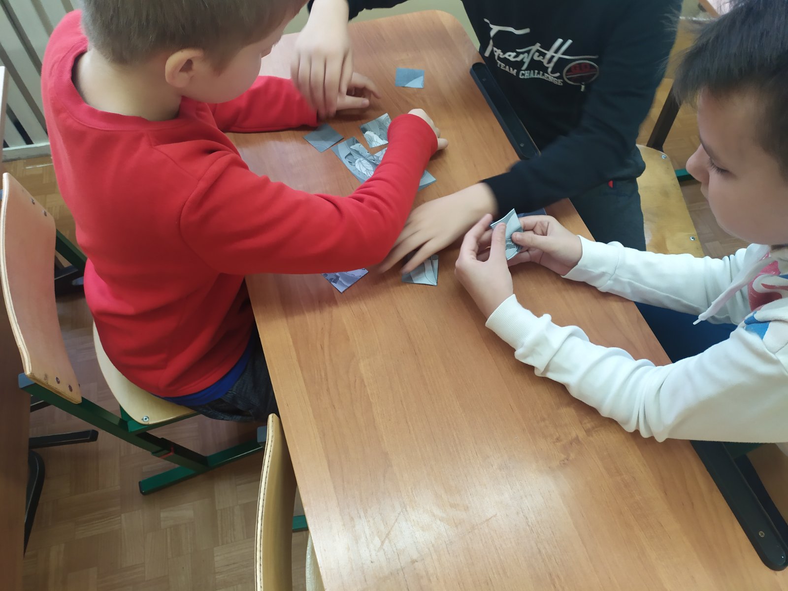 IMG-ca40f1dd2ede9cd41fe4ebb5b4178e44-V.jpg
