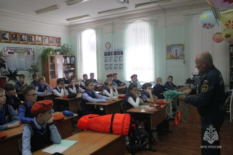 C-Ub2MBA1yc.jpg