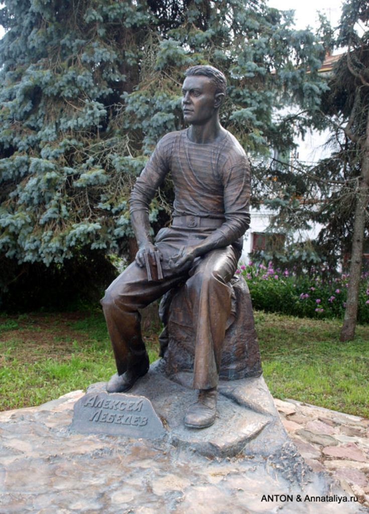 памятник2.jpg