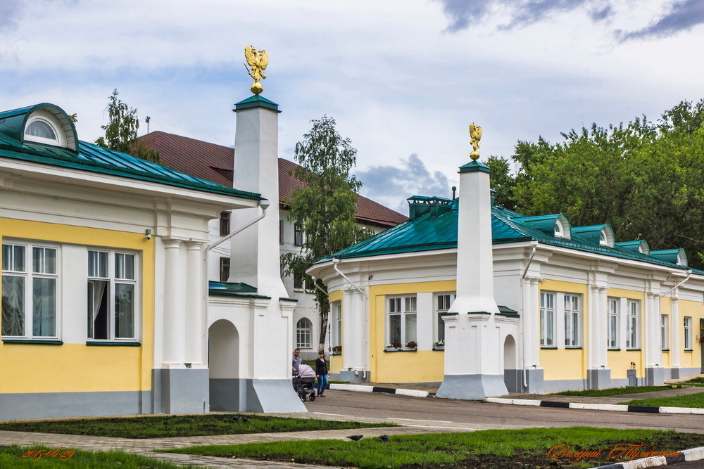 Обелиск Московской заставы.jpg