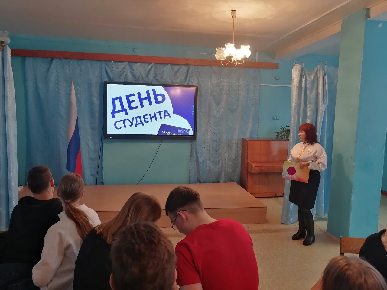 7dtxbIV8Ch4.jpg