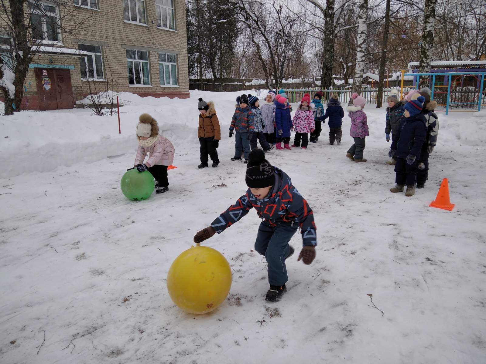 IMG-2c6df70fe8a947c331303e33bcce4027-V.jpg