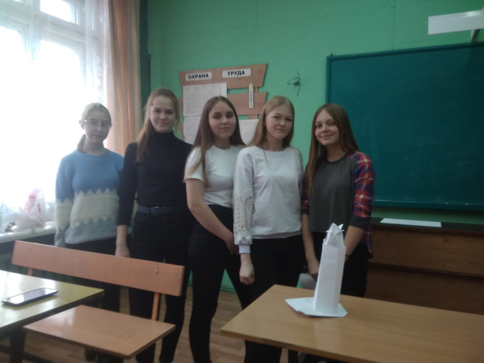 IMG-0b4089ed58e1e7bea91913abb95a76e9-V.jpg