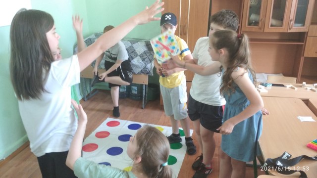 Играем