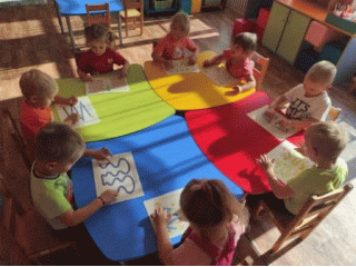 adb2f2ec149c4f80081bfa9b69b87035.gif