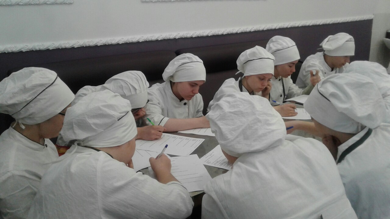 EUPP-oEO4W0.jpg