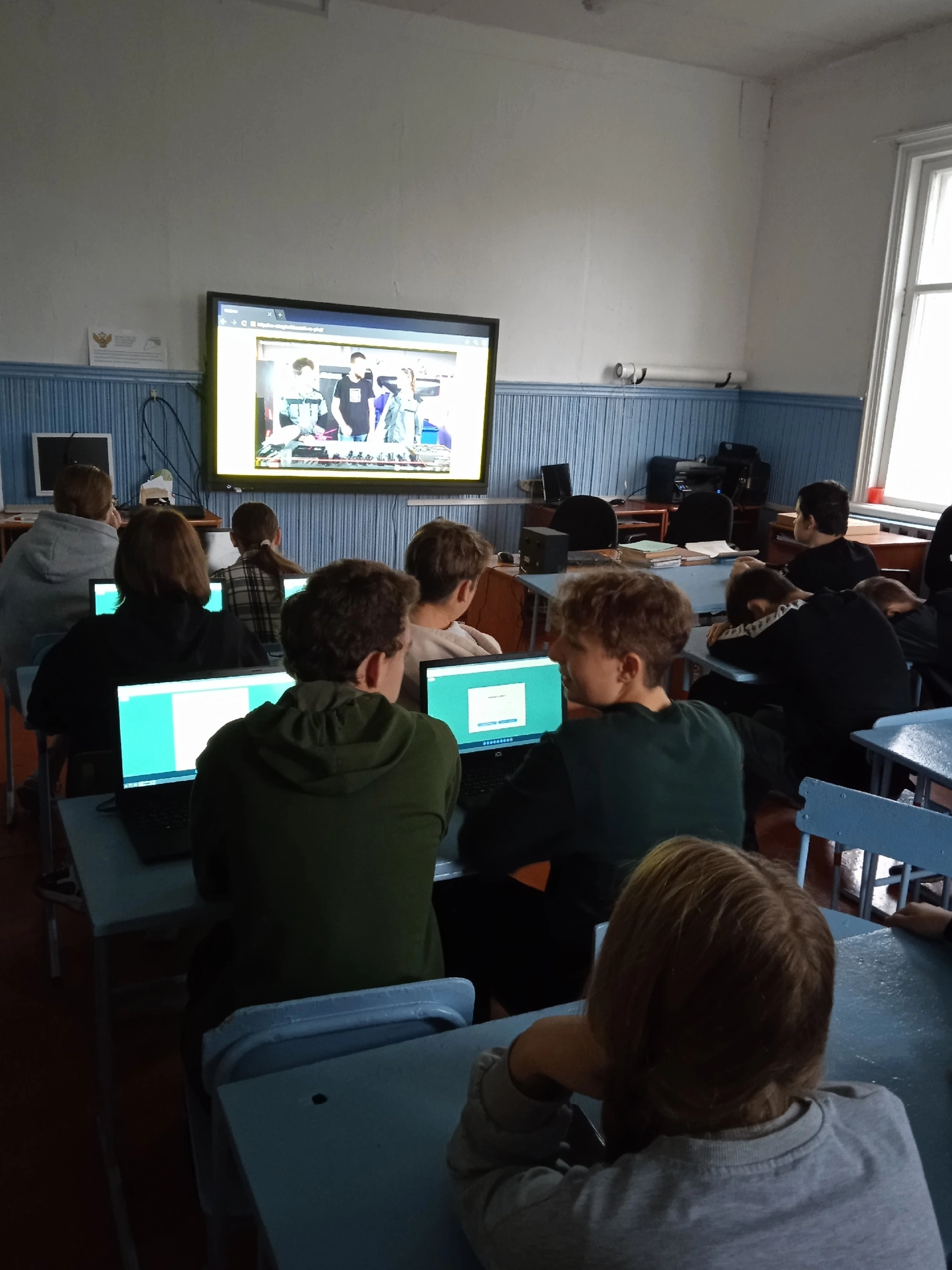 ULkMztBDLss-3.jpg