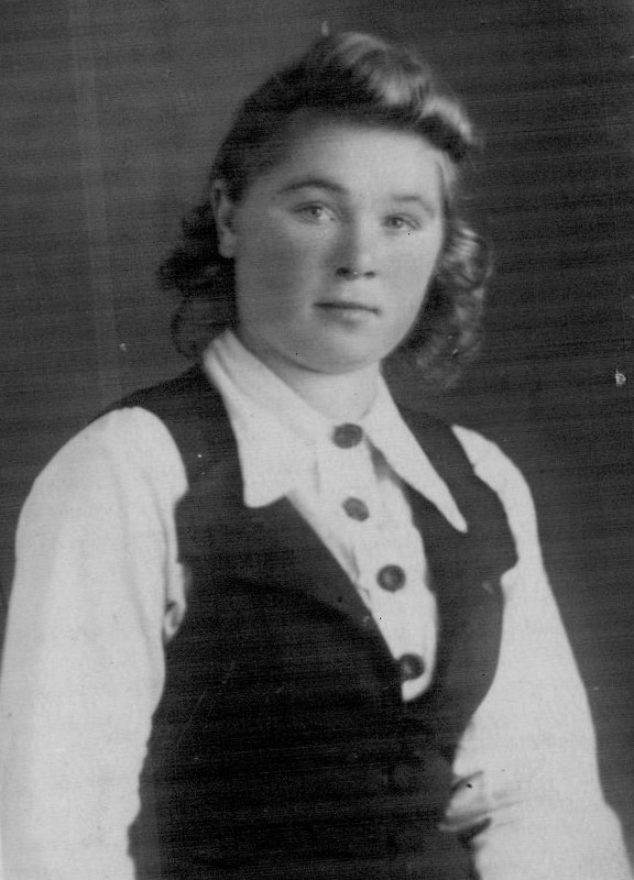 Калашникова.jpg