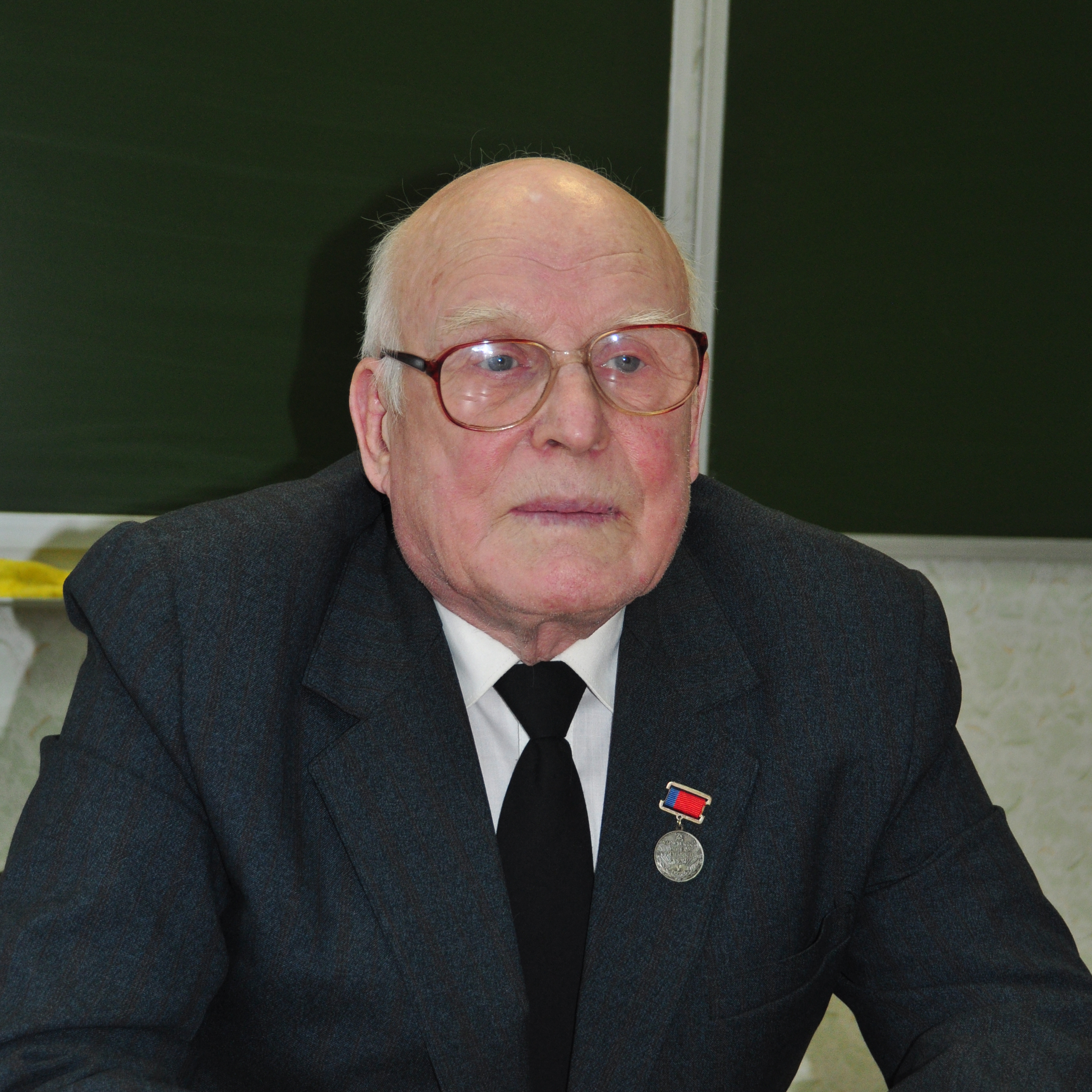 Осенев Михаил Иванович сайт.jpg