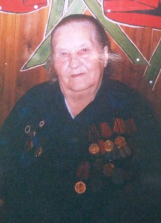 Буторина Екатерина Дмитриевна, красноармеец-телефонист, 22.11.1924 года рождения, Татарская АССР Агрызский р-н,Крындинский сс,дер.Турдали.jpg
