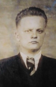 Виноградов Василий Васильевич 1927 года рождения Награжден медалью За победу над Германией.jpg