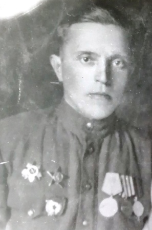 Казанков Сергей Петрович, младший воентехник, начальник артмастерской 99-й гвардии стрелкового полка.jpg
