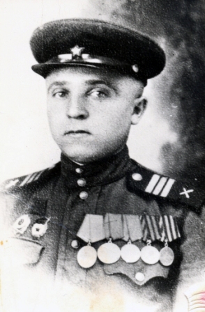 Калинов Владимир Павлович, гвардии сержант, 12.06.1923 г. р.д., Заволжье Руднянского района Смоленской области.jpg