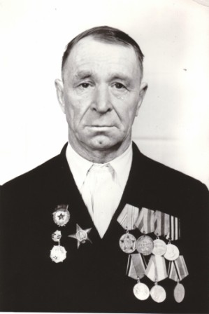 Макаров Геннадий Иванович, 14.09.1923 Костромская область гвардии сержант.jpg