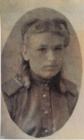 Попова Лидия Васильевна 14.01.1924 сержант телеграфистка.jpg