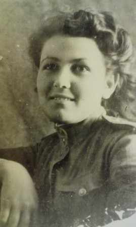 Розина Ева Юдовна, 17.12. 1923, город Баку, рядовой ефрейтор.jpg