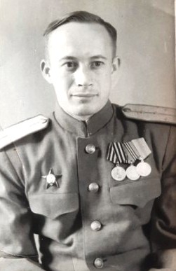 Сирнов Александр Петрович, 2.12 1913 года рождения, г. Кострома Капитан красной армии.jpg