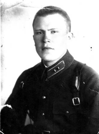 Смирнов Николай Геннадьевич 27.01.1916 г. р. с. Сандрёво Галического района Костромской области, лейтенант.jpg
