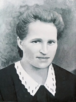 Смирнова Анна Ивановна, труженица тыла, 21.09.1921 года рождения, Костромская область, д. Жёрновки.jpg