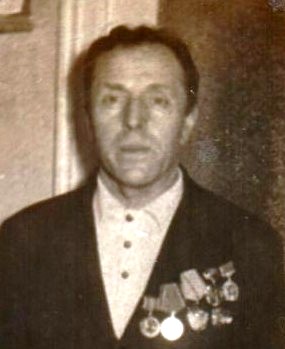 Тихомиров Иван Михайлович, рядовой, 25.01.1922 года рождения, Межевской район Костромской обл..jpg