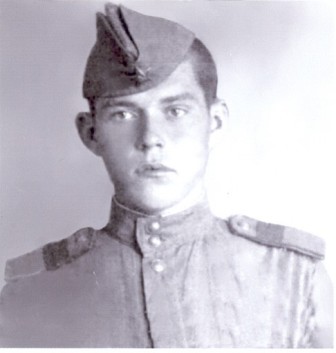 Тупиченков Владимир Алексеевич,23.02.1923Костромская область Город МантуровоЛейтенант полковник.jpg