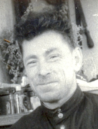 Хренов Александр Михайлович, 1910 года рождения, д. Бурово Костромского района красноармеец,.jpg