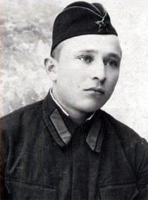 Чесноков Василий Александрович, командир миномётного расчёта миномётной роты 598-го стрелкового полка, полный кавалер ордена славы, 28.12.1914 г.р., д. Асташево Ярославской области.jpg