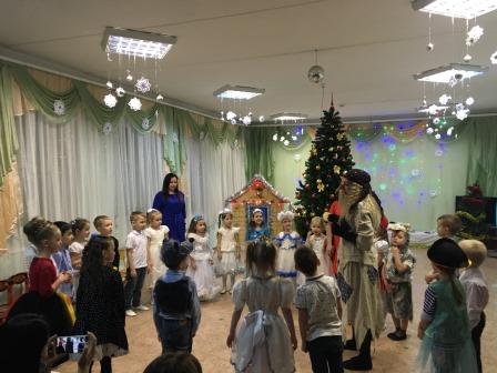 Утренник старшая группа - фото 4.jpg