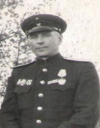Боровиков Иван Алексеевич, техник-интендант 2 ранга, старший машинист паровозной колонны особого резерва, 1903 года рождения, деревня Давыдово Федосовского сс Темкинского района Смоленской области.jpg