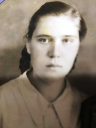 Ефремова Александра Александровна, труженик тыла, родилась 1930г. г.Молога, Ярославской области.jpg