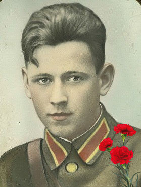Панасенко Анатолий Николаевич 08.02.1921 г.р. лейтенант.jpg