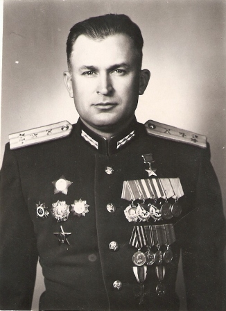 Плужников Тимофей Григорьевич,19.02.1914Воронежская областьПолковник, Герой Советского Союза.jpg
