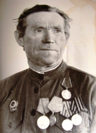 Попов Николай Александрович, шофер-красноармеец, 03.12.1913 г.р., , село Николо-Макарово Макарьевского района Костромской области.jpg