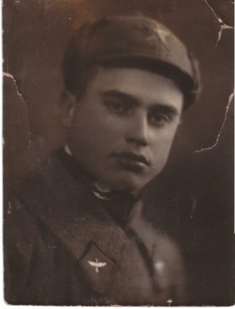 Смирнов Анатолий Иванович27.11.1909 Галичский район Костромской области.Сержант.jpg