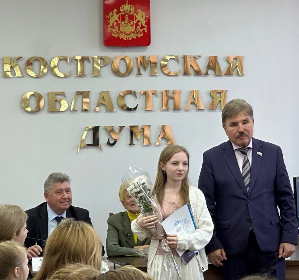 ДЮЦ АРС Рисуем Победу.jpg